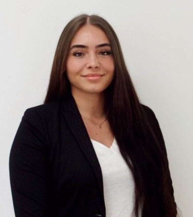 Celina Rosenberg, Junior Consultant