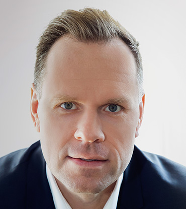 Helge Weiß, Associate Partner